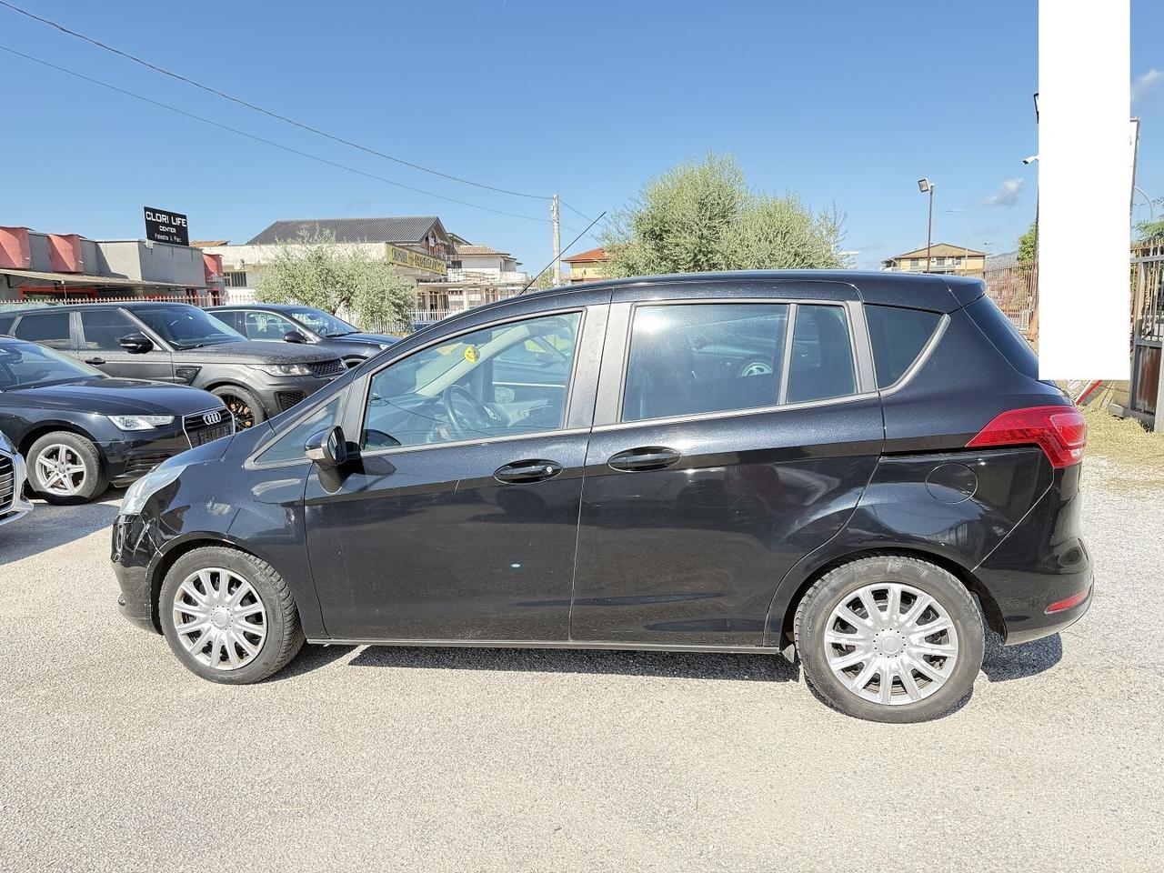 FORD B MAX ADATTA NEOPATENTATI