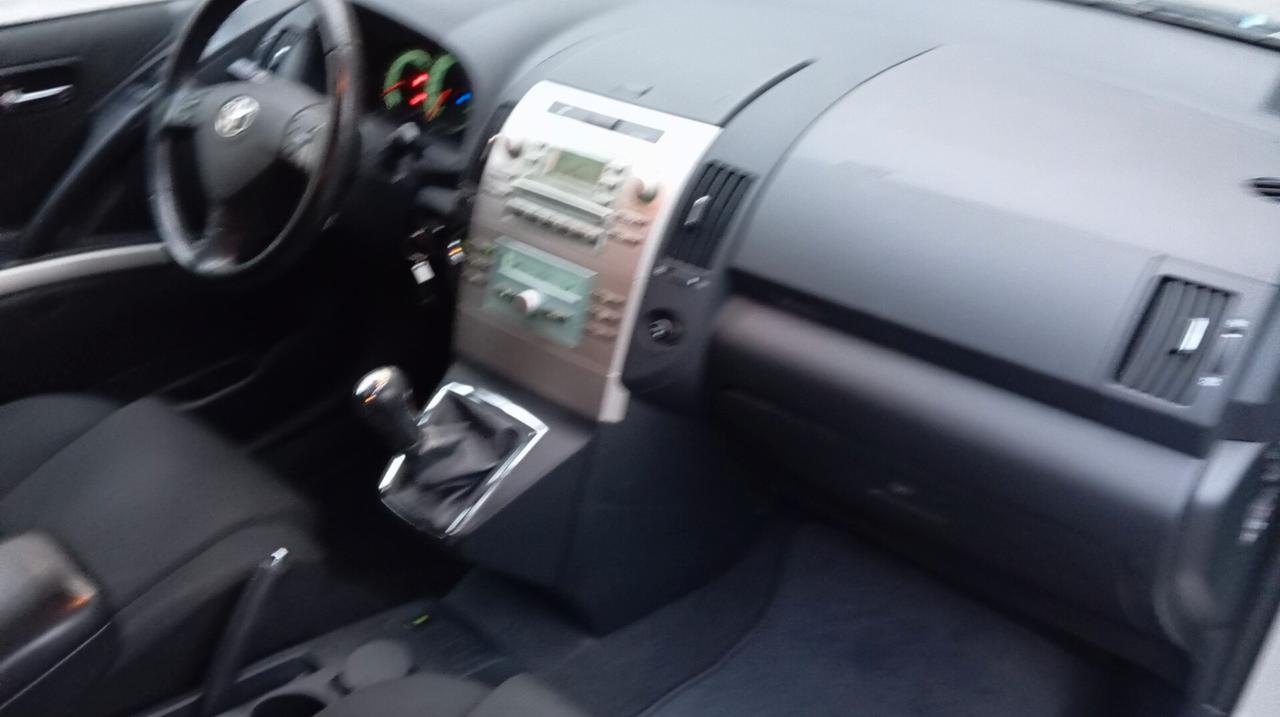 Toyota Corolla Verso 1.6 16V Sol