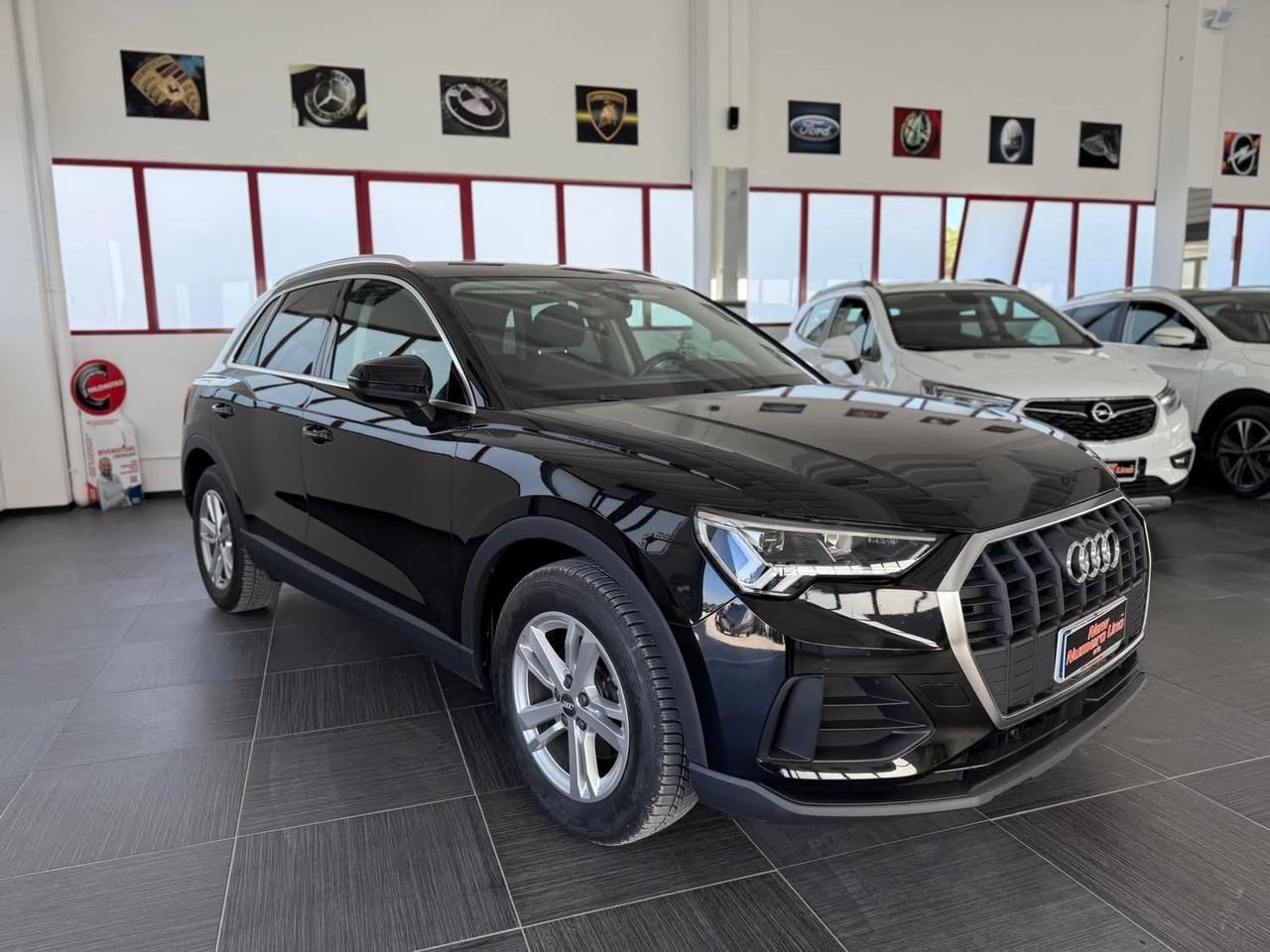 Audi Q3 S-tronic 35 TDI 2.0 Sport 150cv 2019