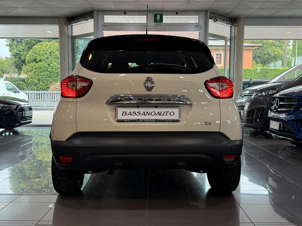 Renault Captur Benzina 90 CV Neopatentati
