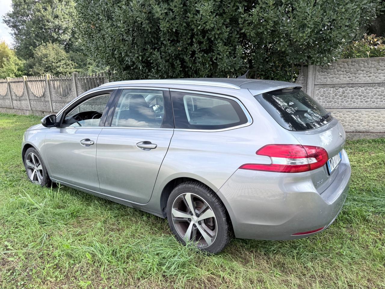 Peugeot 308 BlueHDi 150 S&S EAT6 SW Business