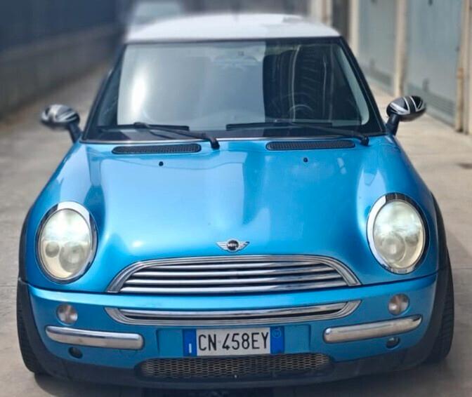 MINI COOPER 1.6 GUIDABILE DA NEOPATENTATI