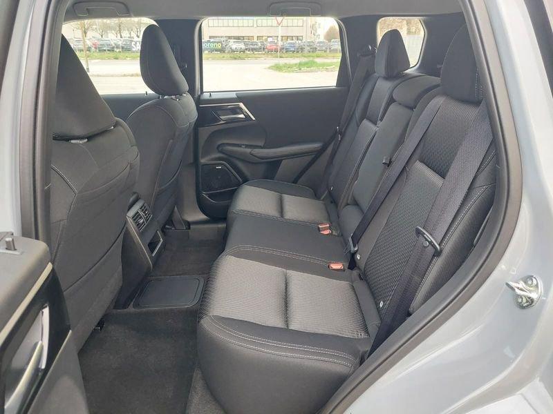 Mitsubishi Outlander PHEV 2.4 PHEV INFORM MY26 306CV