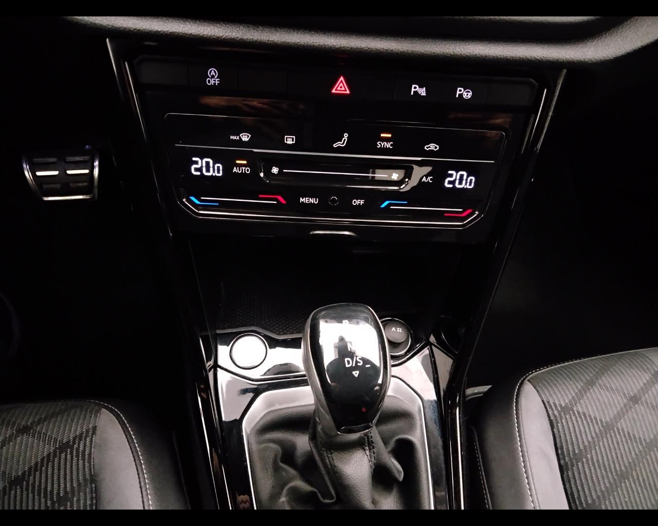 VOLKSWAGEN T-Roc I 2022 - T-Roc 1.5 tsi R-Line dsg