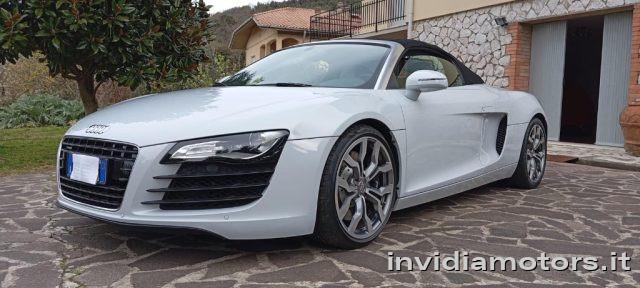 AUDI R8 Spyder 4.2 V8 FSI quattro R tronic