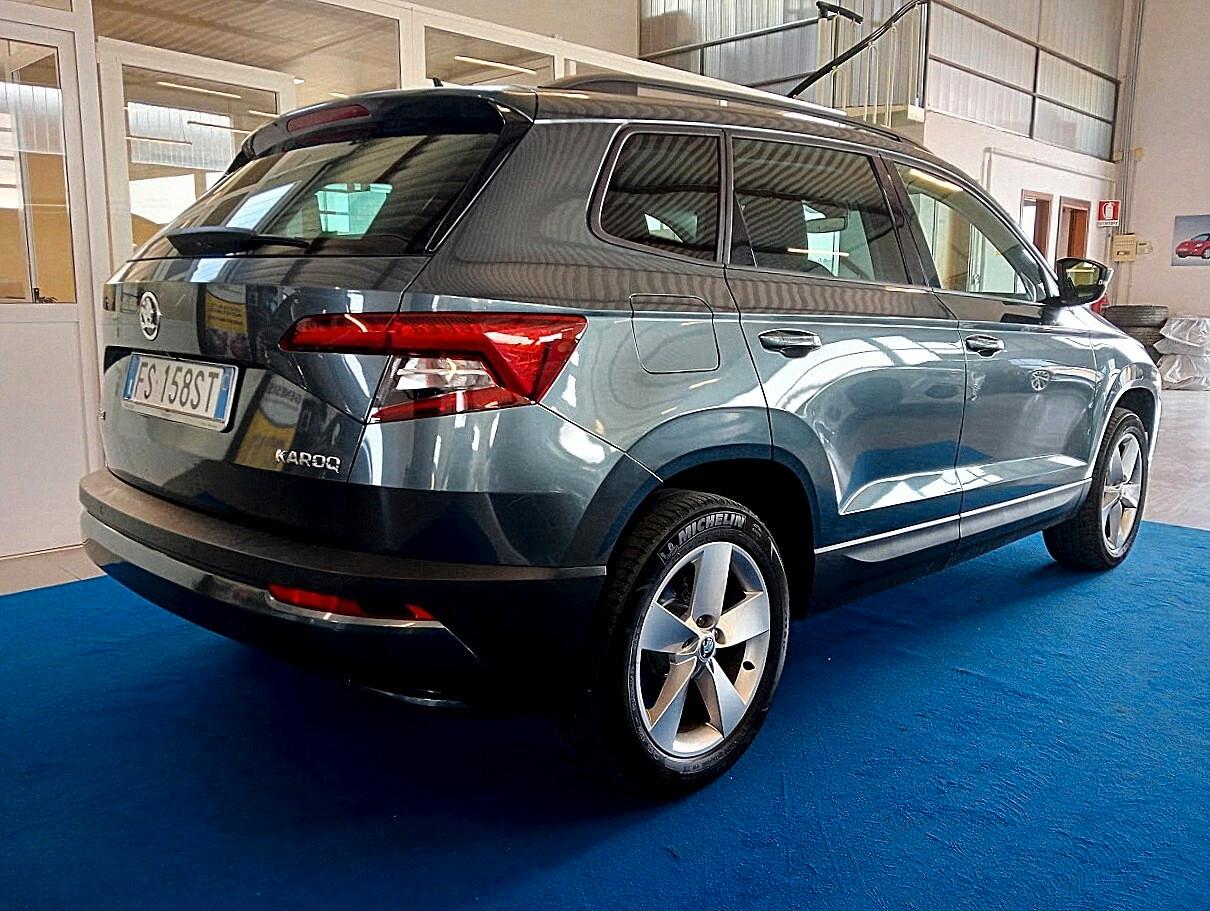 Skoda Karoq 1.6 TDI AMBITION CARPLAY CAMERA 17" PRONTA CONS