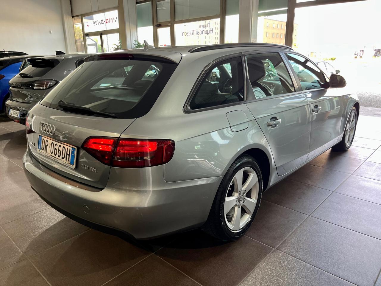 Audi A4 Avant 2.0 TDI 143CV Advanced BOOK SERVICE COMPLETO