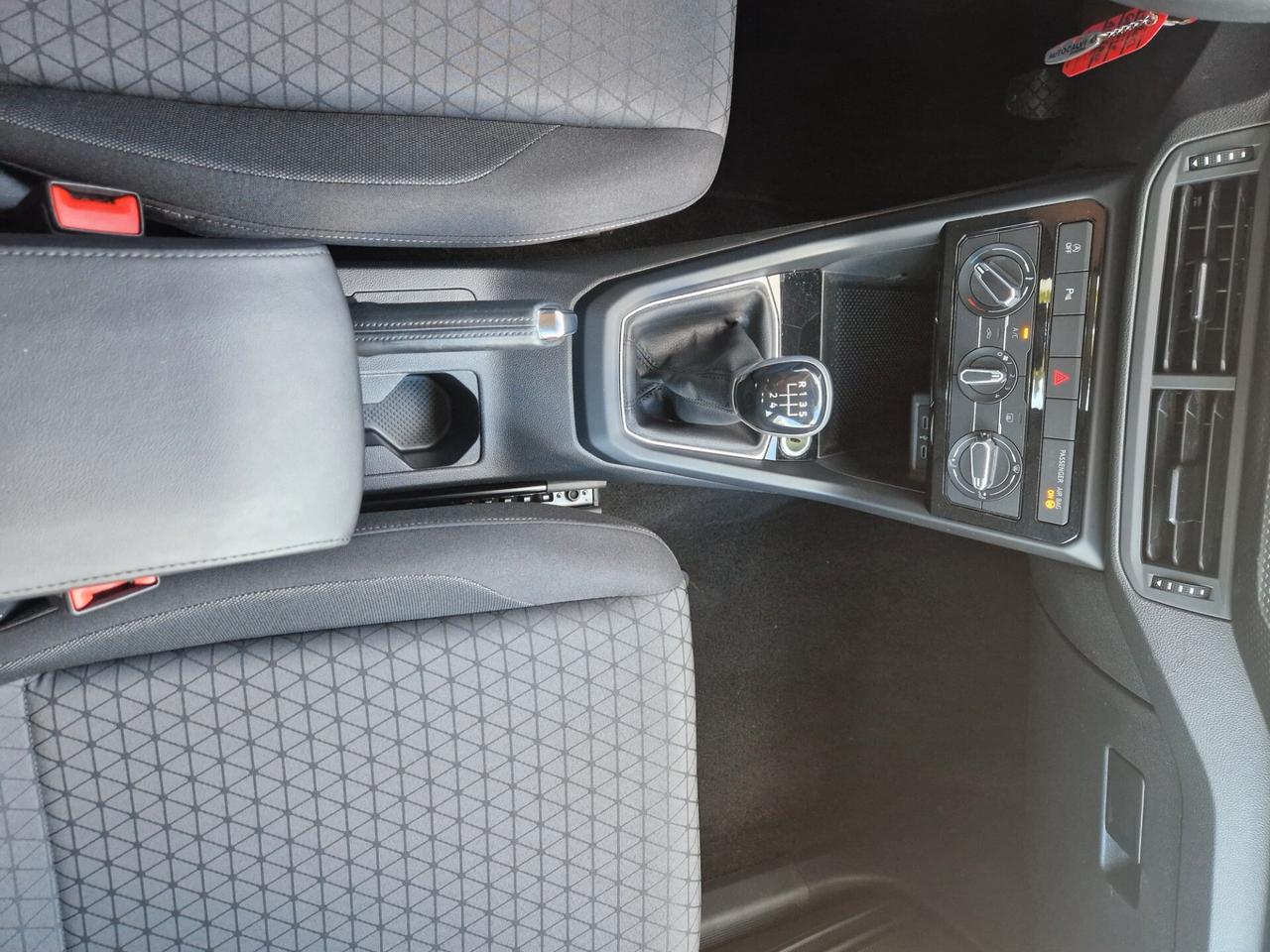 Volkswagen T-Cross 1.0 TSI Sport