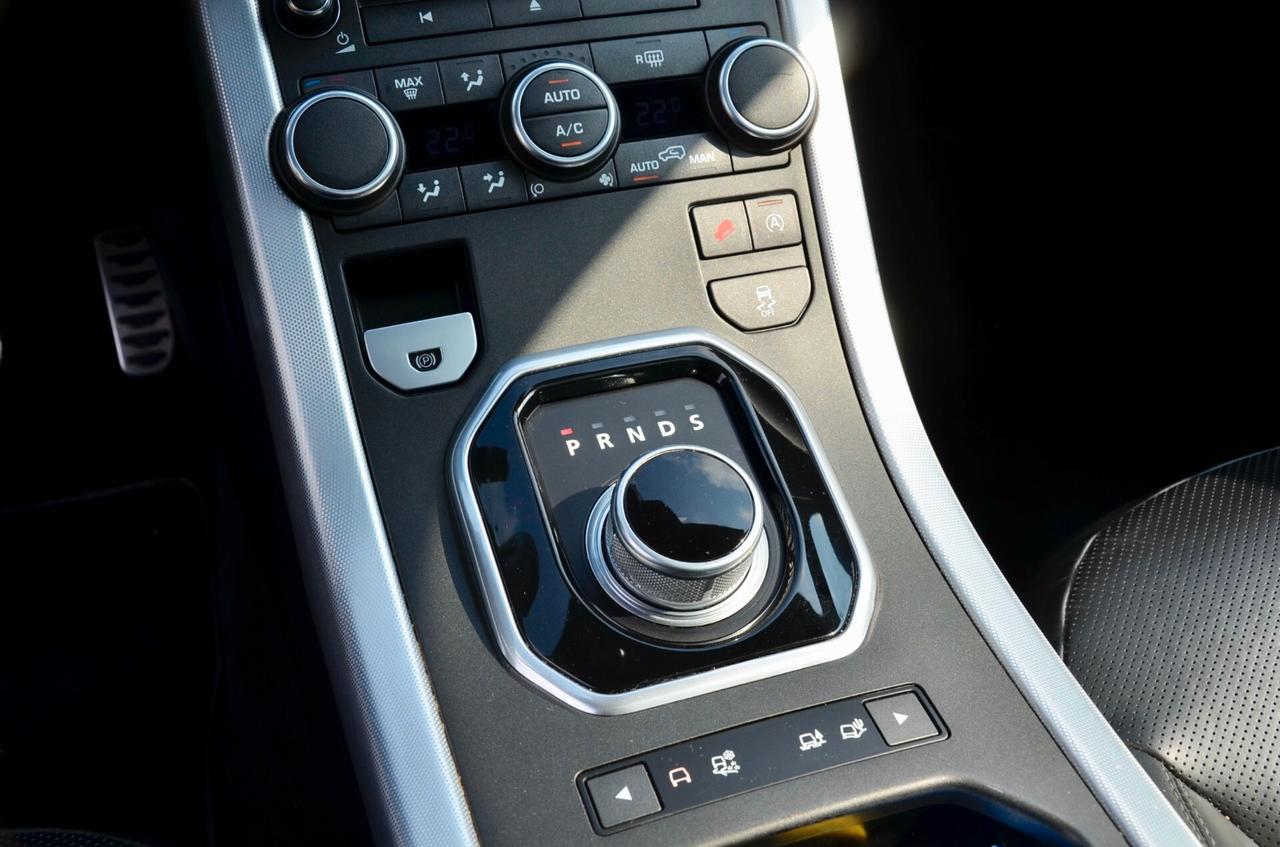 LAND ROVER EVOQUE 5p 2.0 TD4 HSE DYNAMIC 180cv AUTO, UFF ITALIANA, EURO 6B, TETTO, HI-FI MERIDIAN, FARI LED, RETROCAMERA, PERMUTE