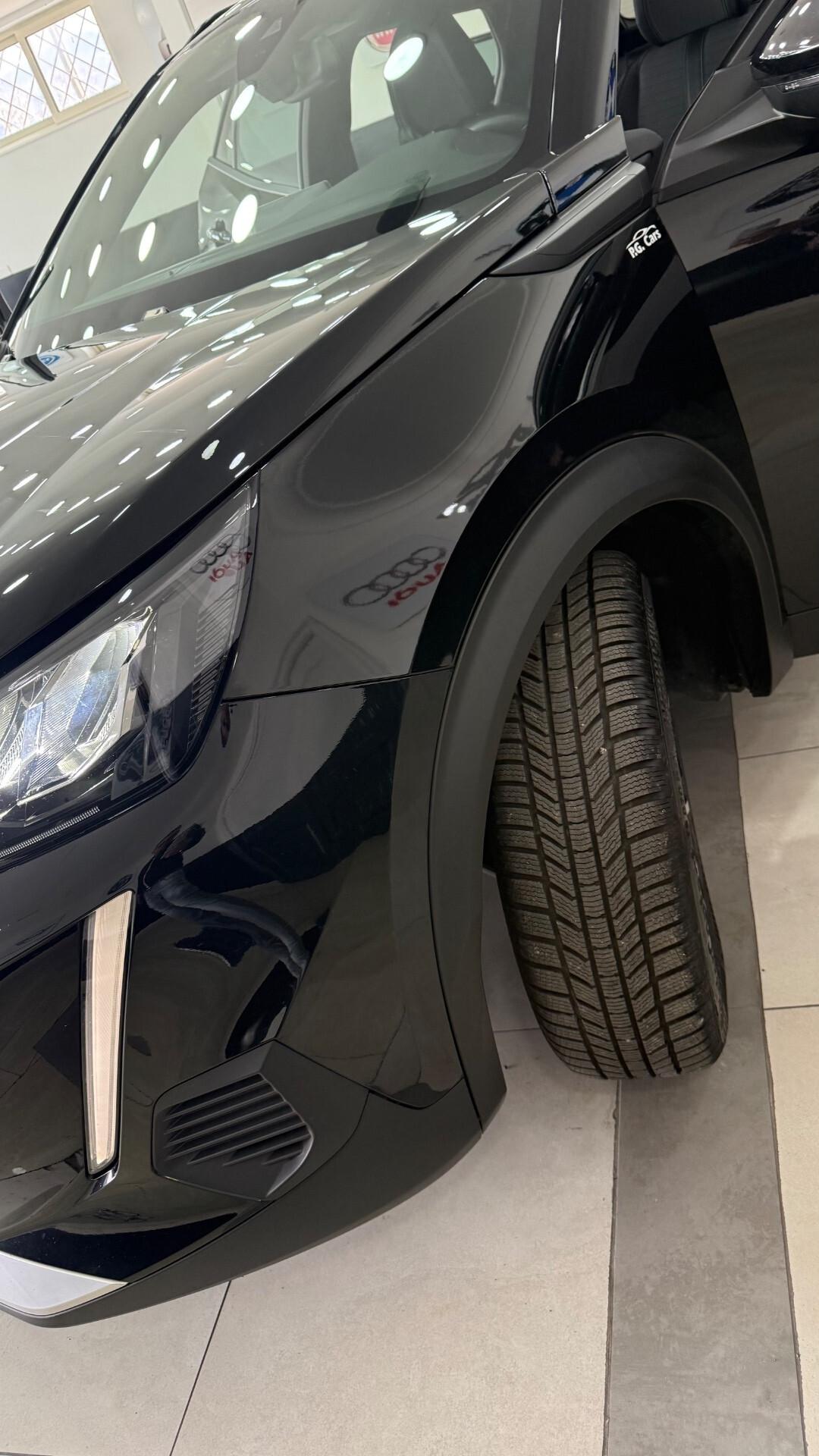 Peugeot 2008 BlueHDi 130 S&S EAT8 Allure