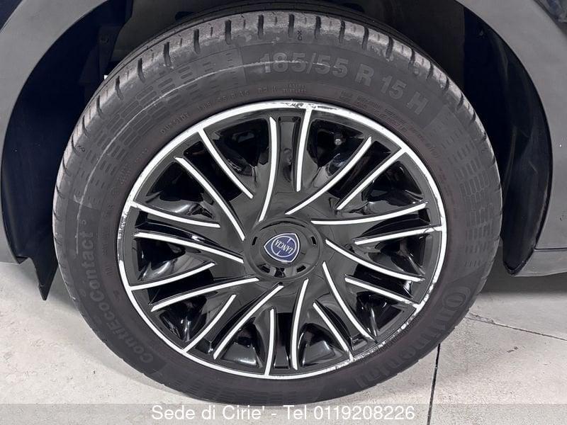 Lancia Ypsilon 1.2 69 CV 5 porte Elefantino Blu