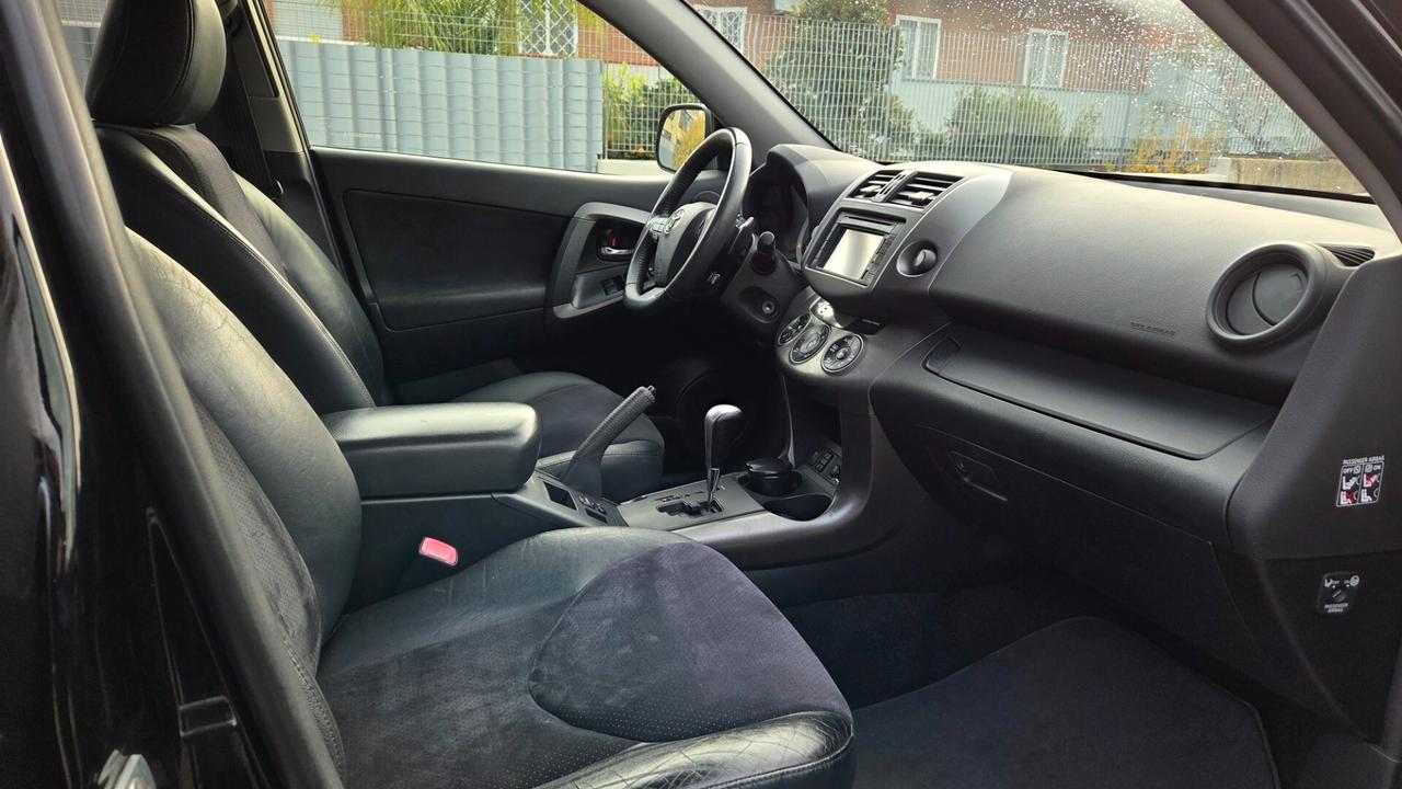 Toyota RAV 4 D-Cat 4x4 Automatico