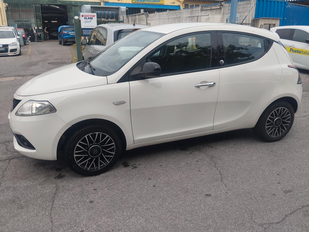 Lancia Ypsilon 1.2 69 CV 5 porte GPL Ecochic Gold