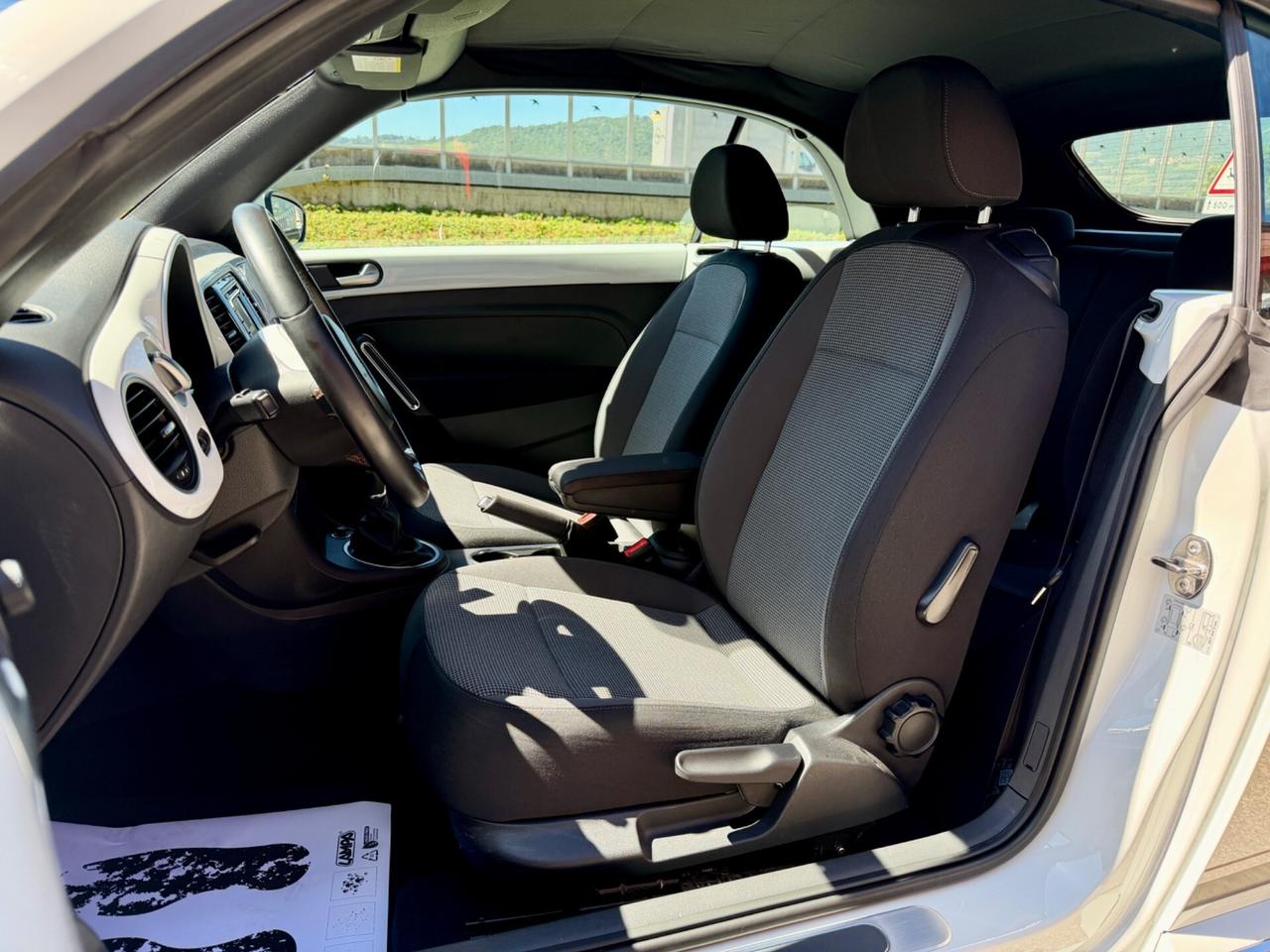 Volkswagen Maggiolino Cabrio Sport CUP 57.000 km