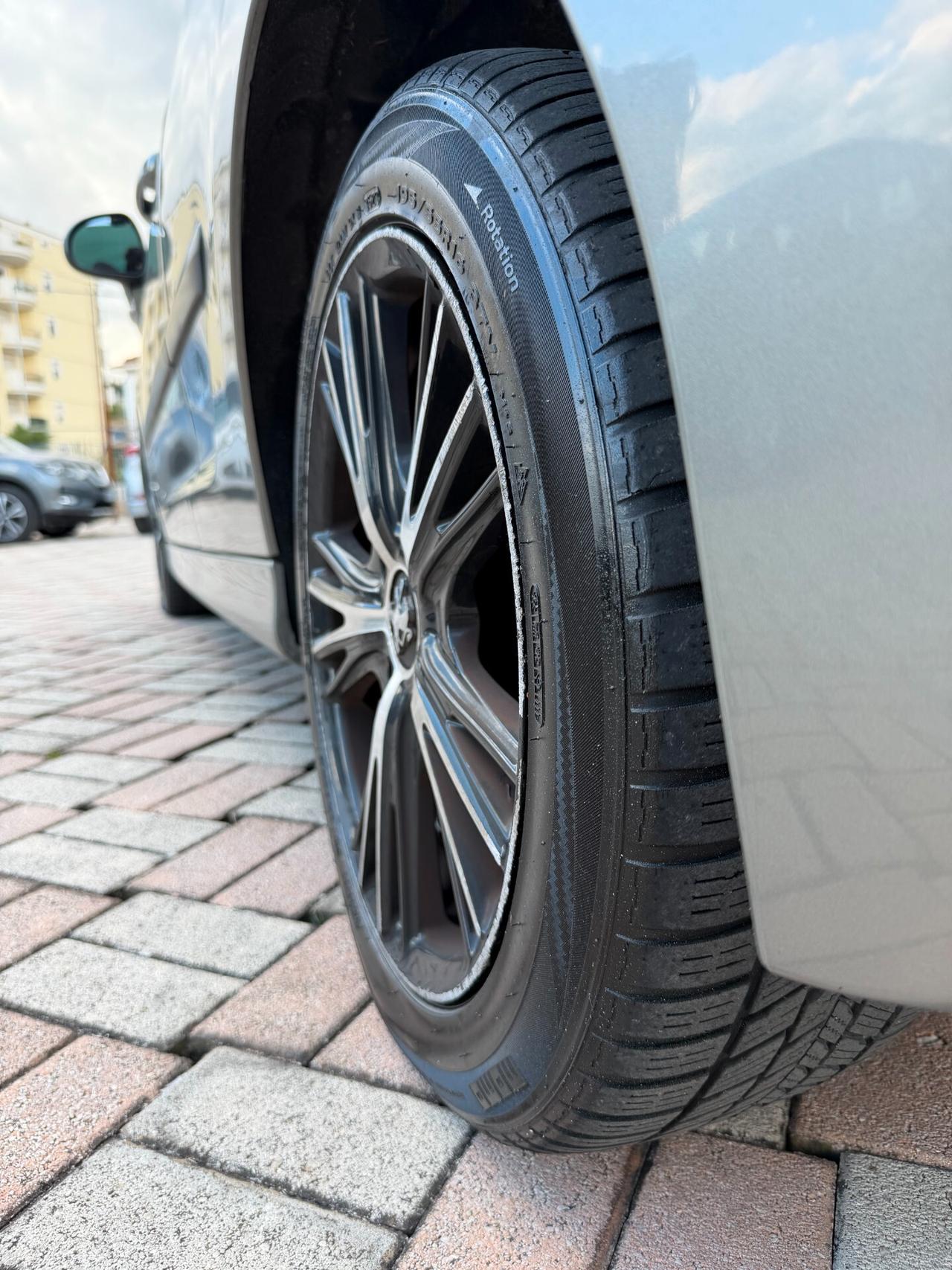 Peugeot 207 1.6 8V HDi 112CV CC Allure