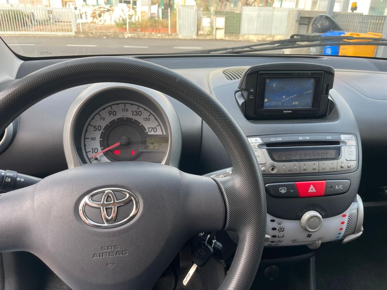 Toyota Aygo 1.0 12V VVT-i 5 porte Orange Connect