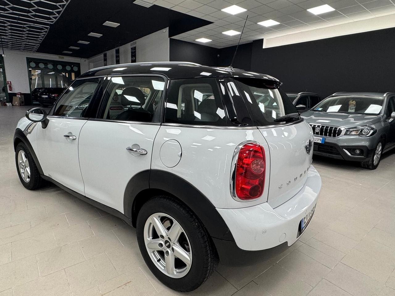 Mini Cooper Countryman 2.0 D Automatica