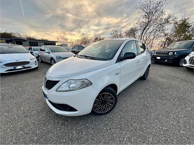 Lancia Ypsilon 1.2 69 CV 5 porte GPL Ecochic Gold