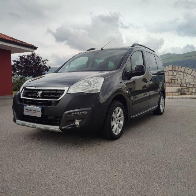 PEUGEOT Partner Tepee BlueHDi 100 Outdoor