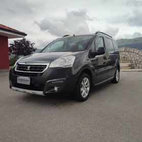 PEUGEOT Partner Tepee BlueHDi 100 Outdoor