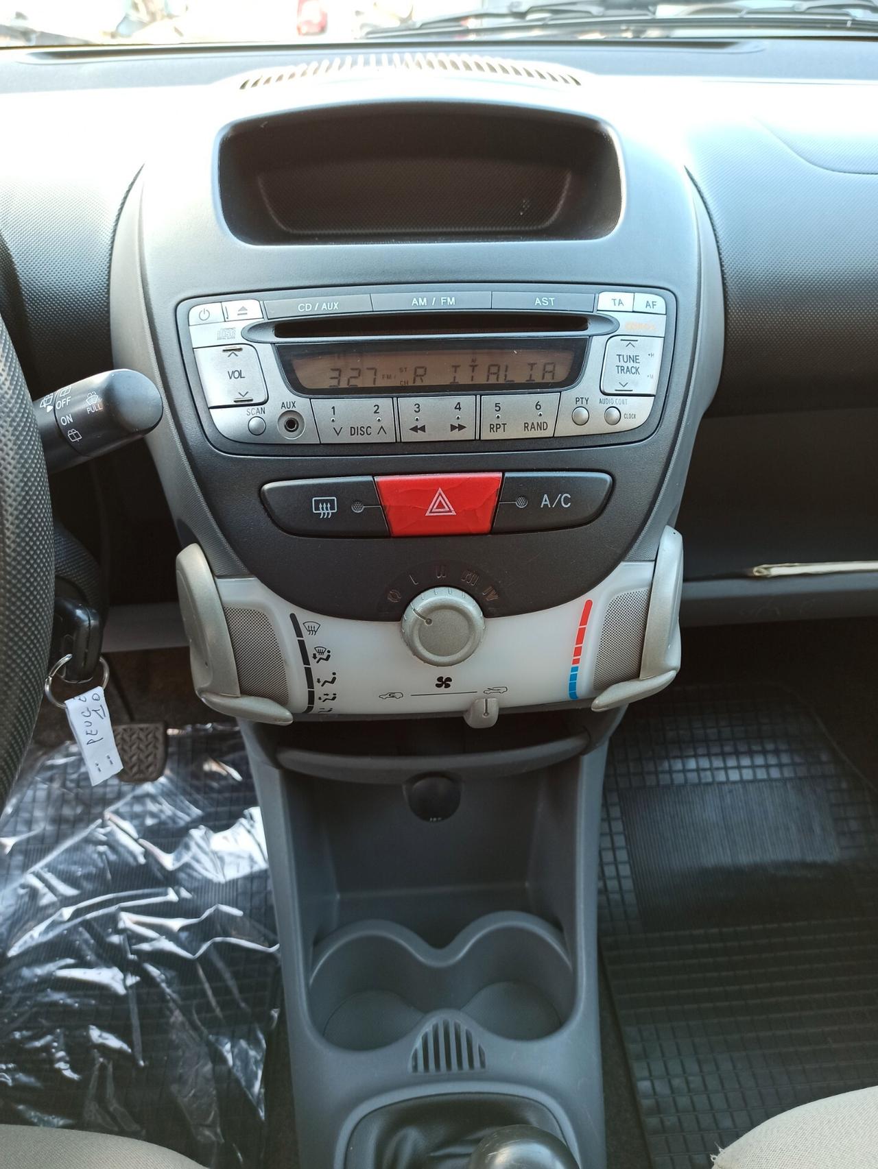 Peugeot 107 1.0 68 CV 5p. Sweet Years