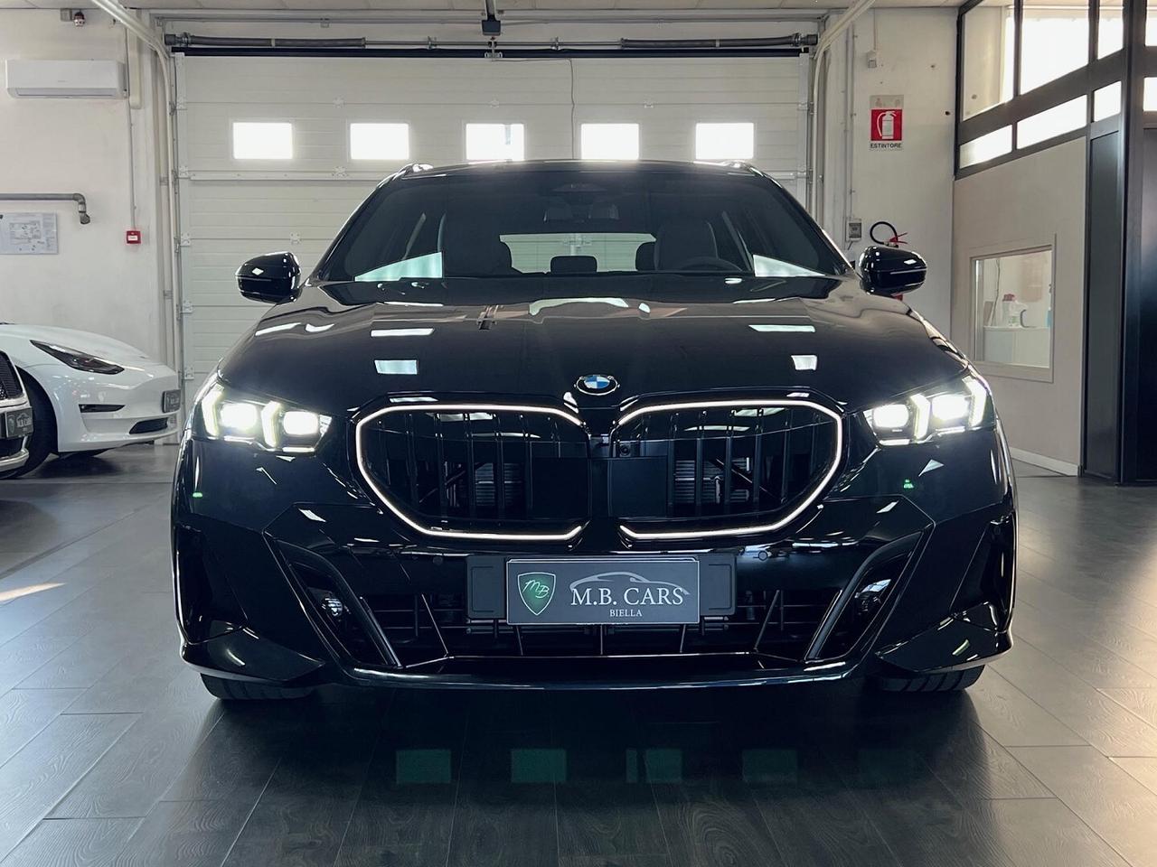 BMW 540 540d Touring 48V xdrive MSport auto