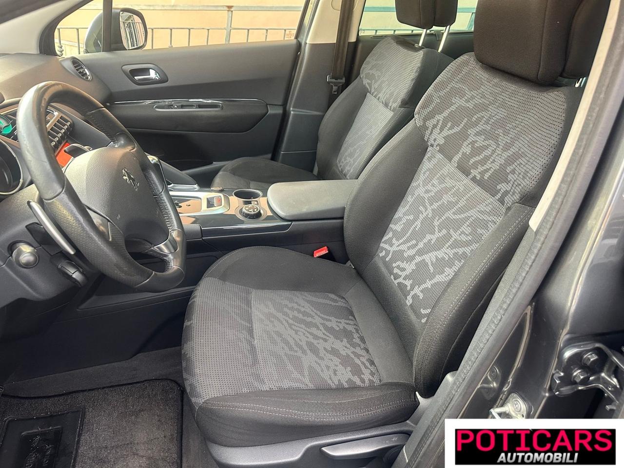 Peugeot 3008 1.6 HDi 110CV cambio robotizzato Tecno