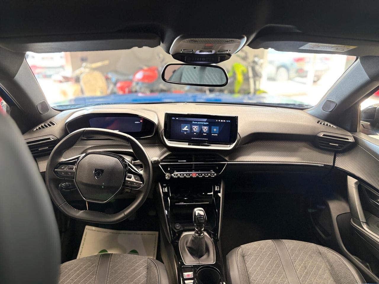 Peugeot 2008 PureTech 100 S&S Allure