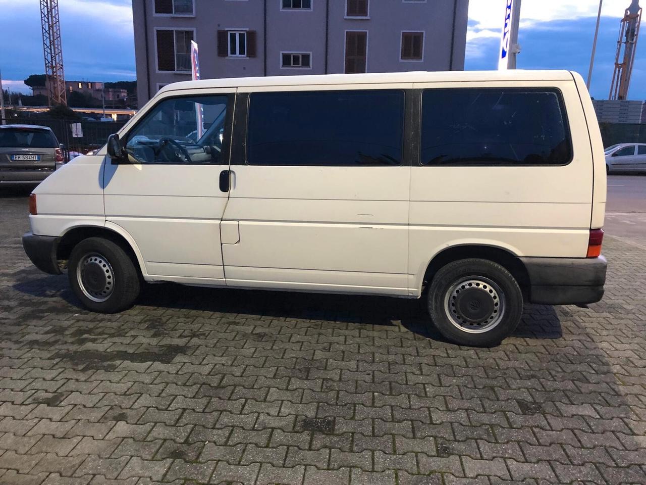 Volkswagen Transporter Transp. 2.5 TDI/88CV cat Furgone Vtr.