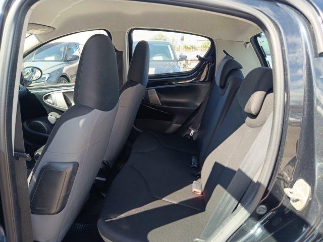 TOYOTA Aygo 1.0 12V VVT-i 5 porte Lounge Connect
