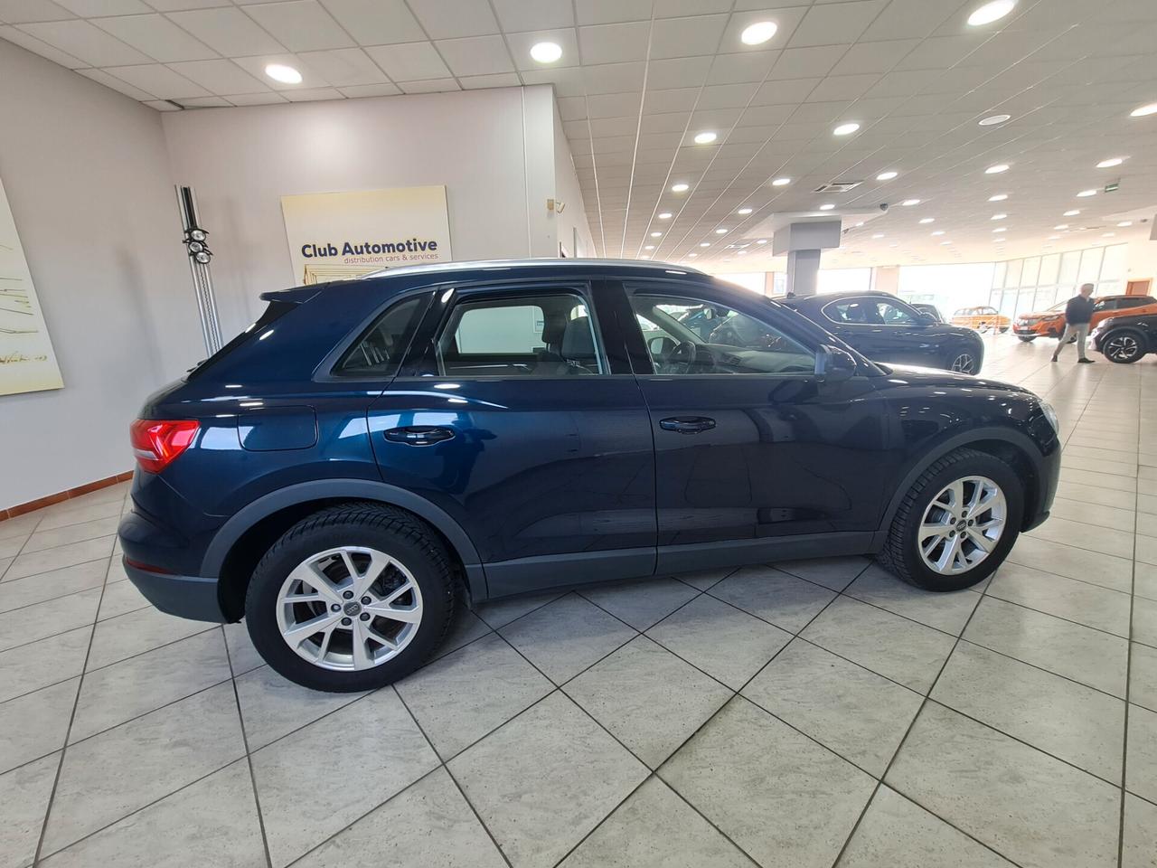 Audi Q3 35 TDI S tronic Business