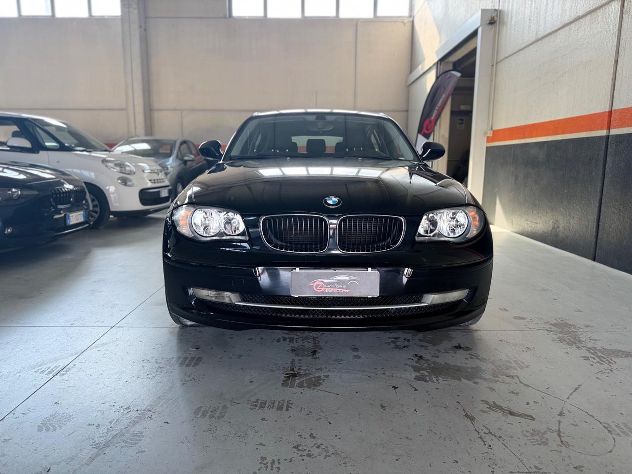 Bmw 118 118d 2.0 143CV cat 5 porte Attiva NEOPATENTATI