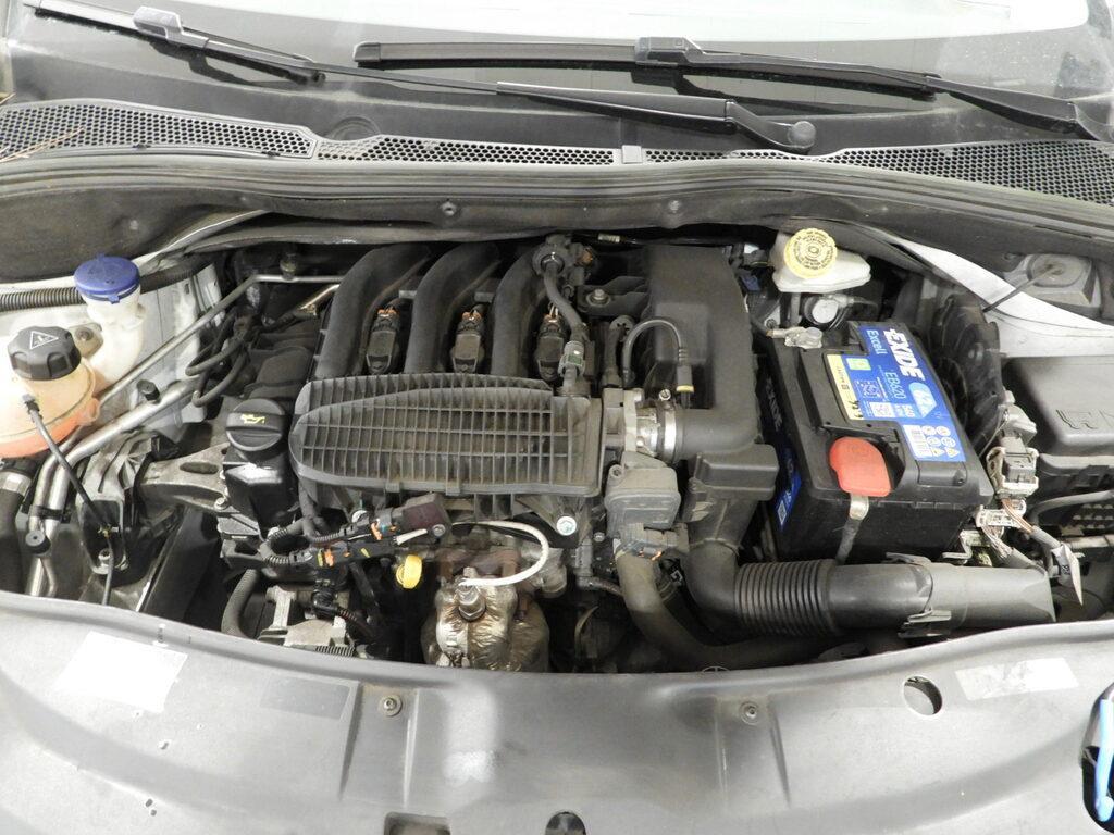 Peugeot 2008 1.2 PureTech Access