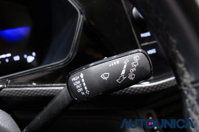 VOLKSWAGEN T-Cross 1.0 TSI 110 CV DSG STYLE AUTOMATICA NEOPATENTATI