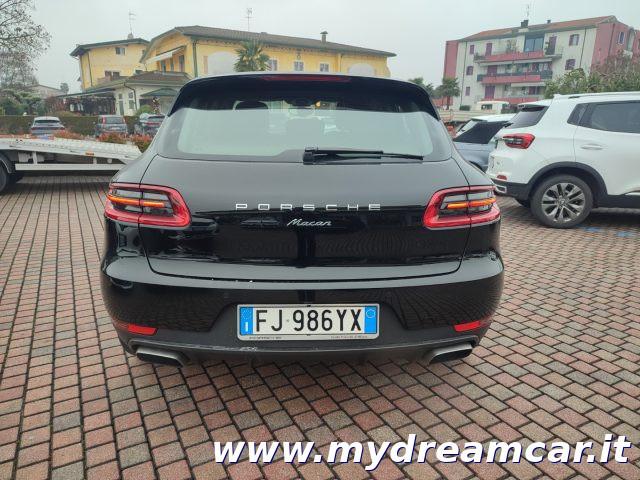 PORSCHE Macan 2.0