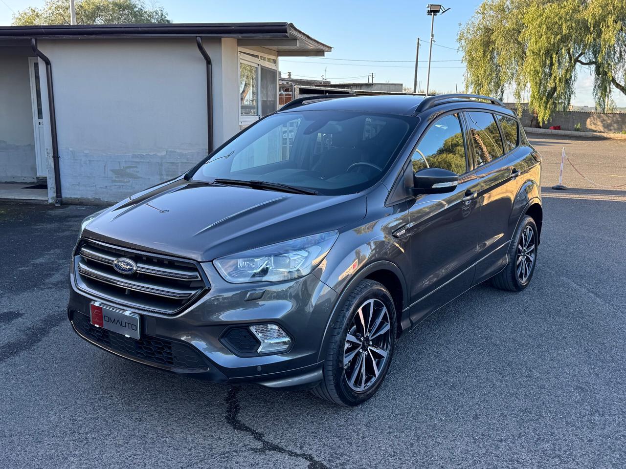 Ford Kuga 1.5 TDCI 120CV S&S 2WD Powershift ST-Line Business