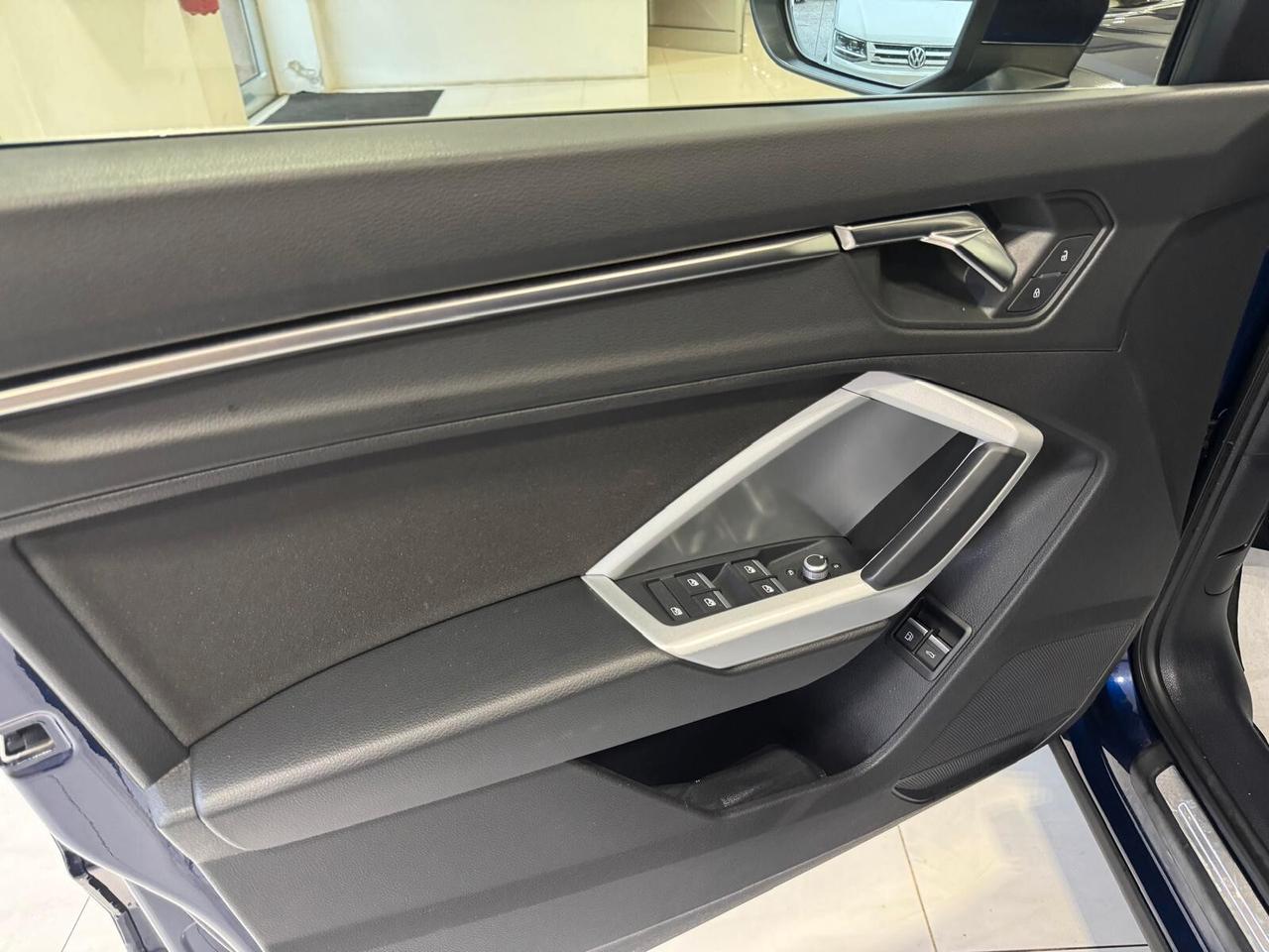 Audi Q3 SPB 45 TFSI e S tronic line