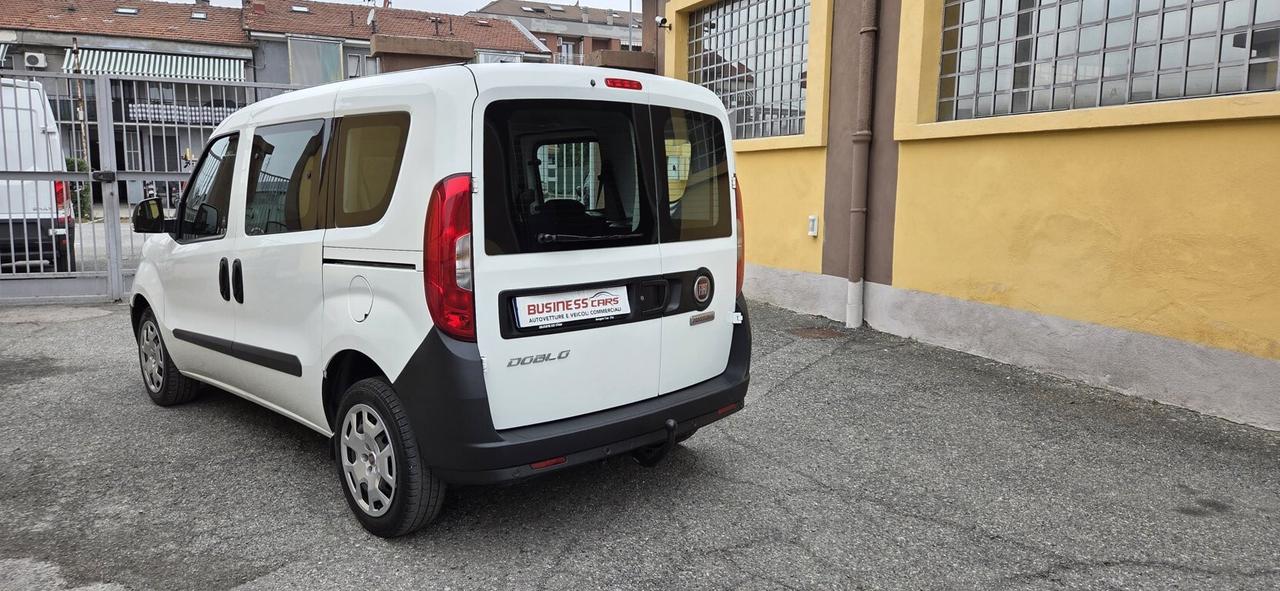 Fiat DOBLO' 1.6 MTJ 120 CV CH1 EASY CON GANCIO TRAINO OMOL AUTOCARRO 5 POSTI + IVA