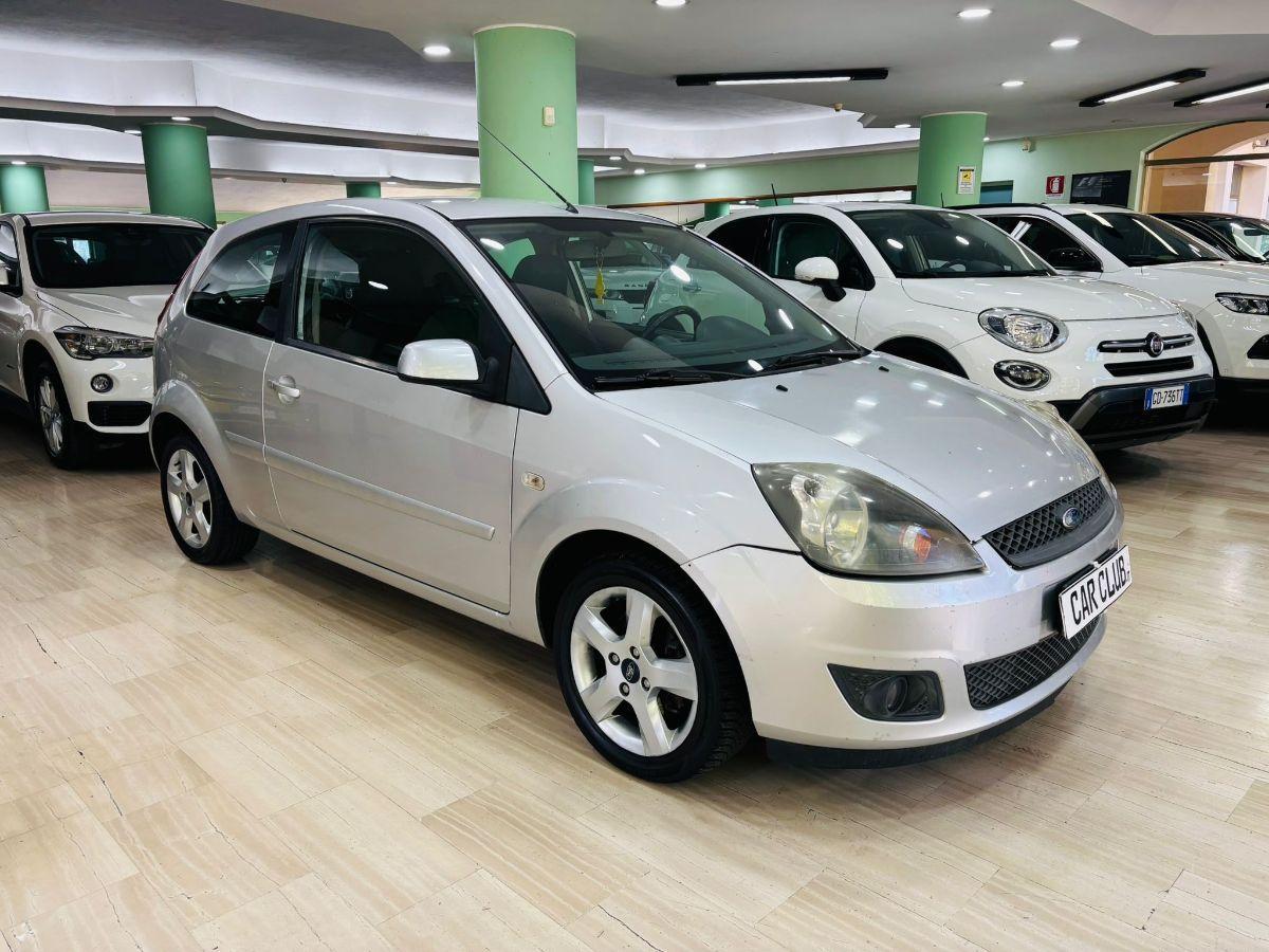 Ford Fiesta 1.4 TDCi 70cv Neop. Ok Clima Titanium