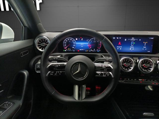 MERCEDES-BENZ A 180 d Automatic AMG Line Premium