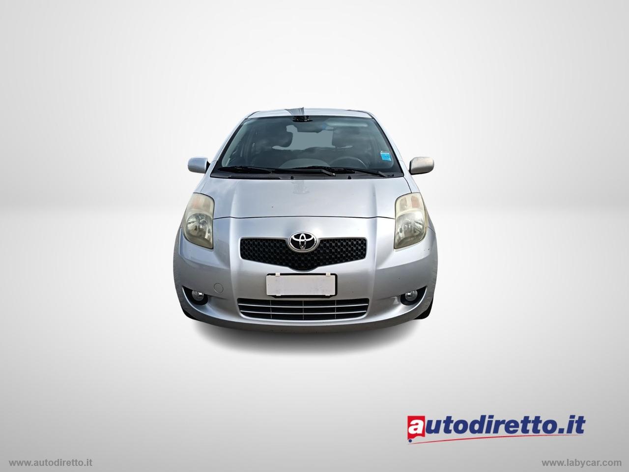 TOYOTA Yaris 1.3 5p. Sol