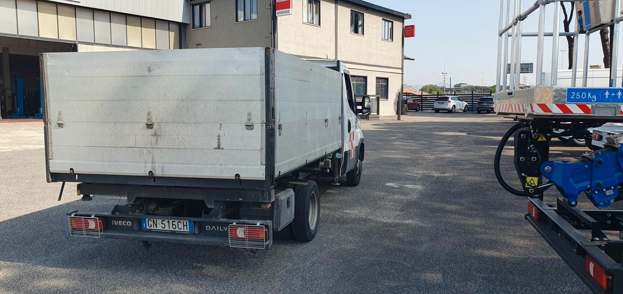 Iveco Daily C 14 cassone ribaltabile e gru Fassi