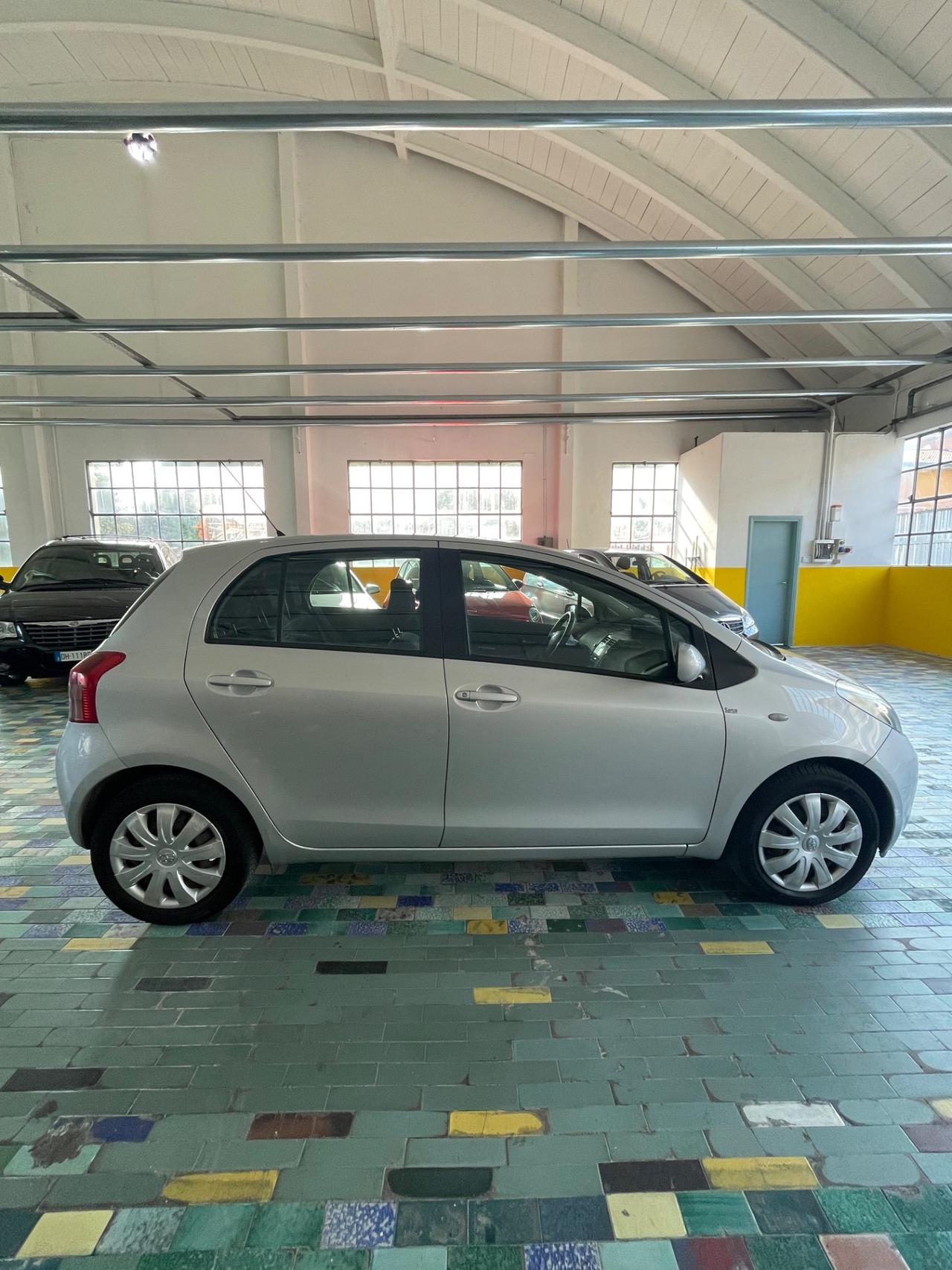 Toyota Yaris 1.3 5 porte