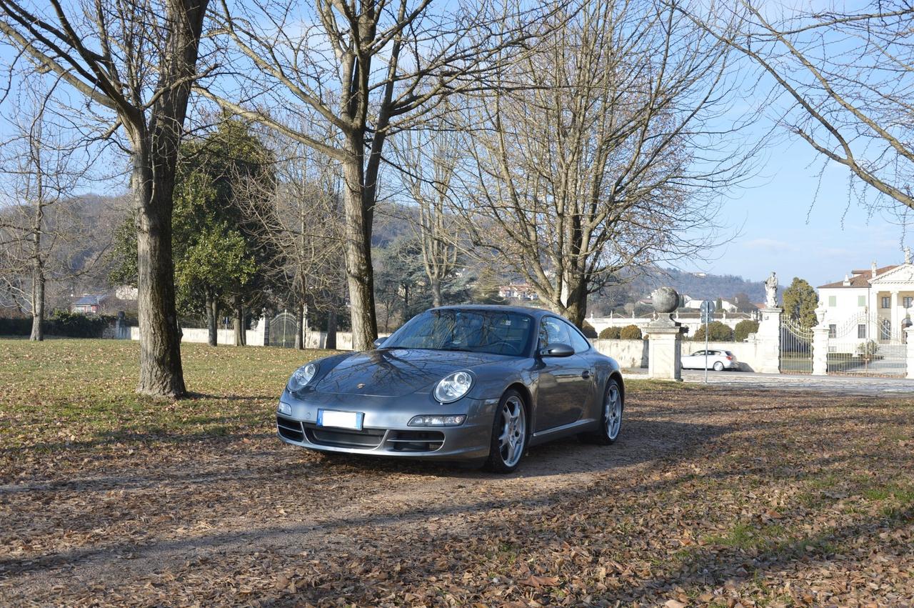 Porsche 911 997 Carrera 2 Coupé