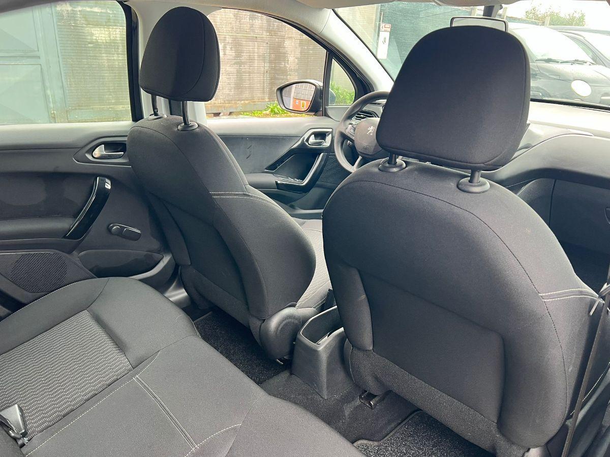 PEUGEOT - 208 1.2 puretech Active s&s 82cv 5p neopatentati