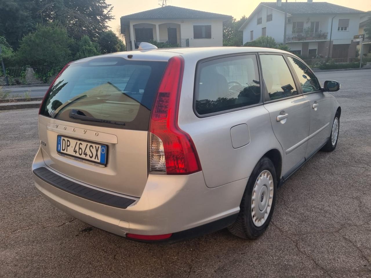 Volvo V50 1.6 16V cat Summum