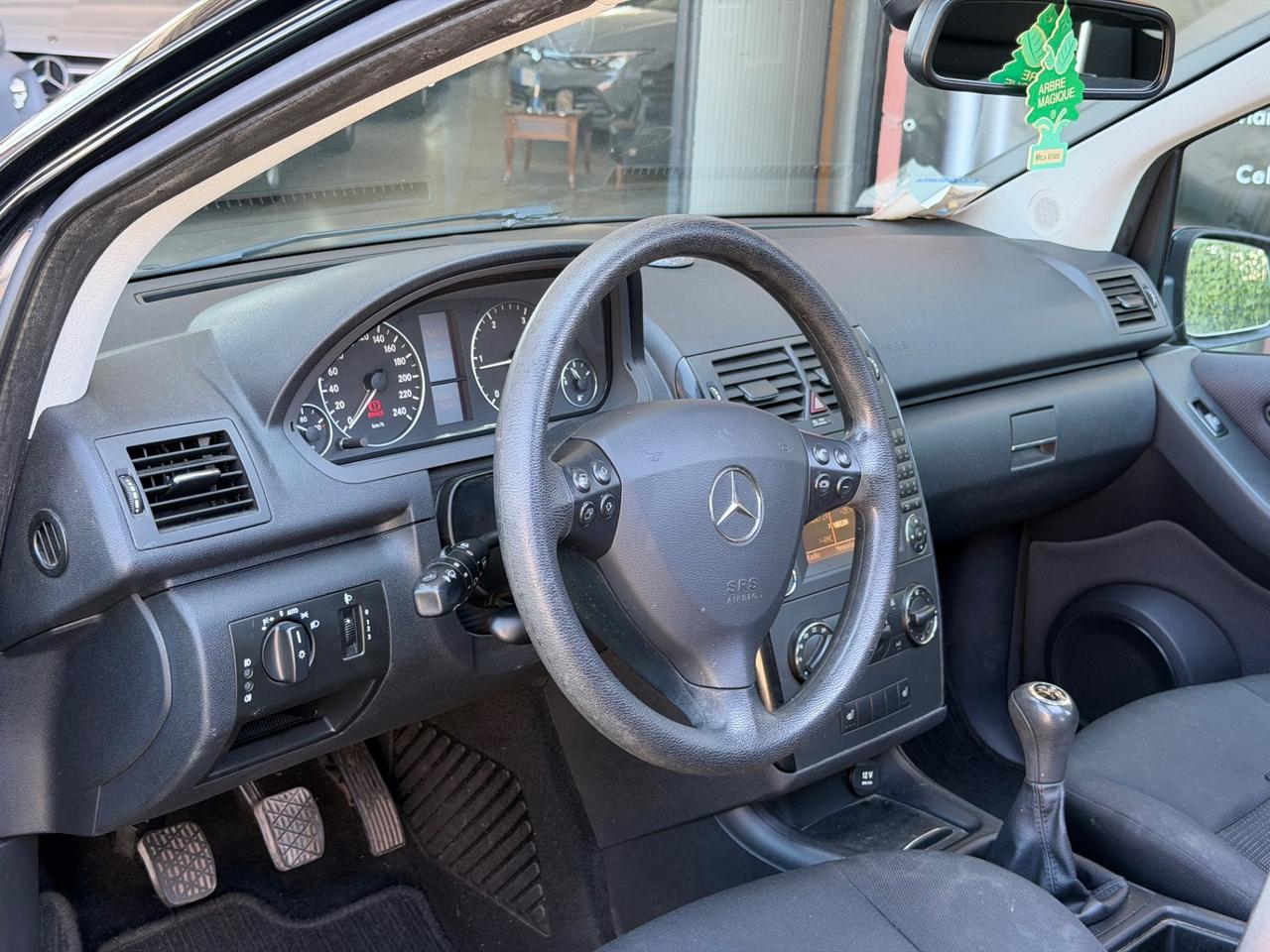 Mercedes-benz A 160 CDI BlueEFFICIENCY Executive