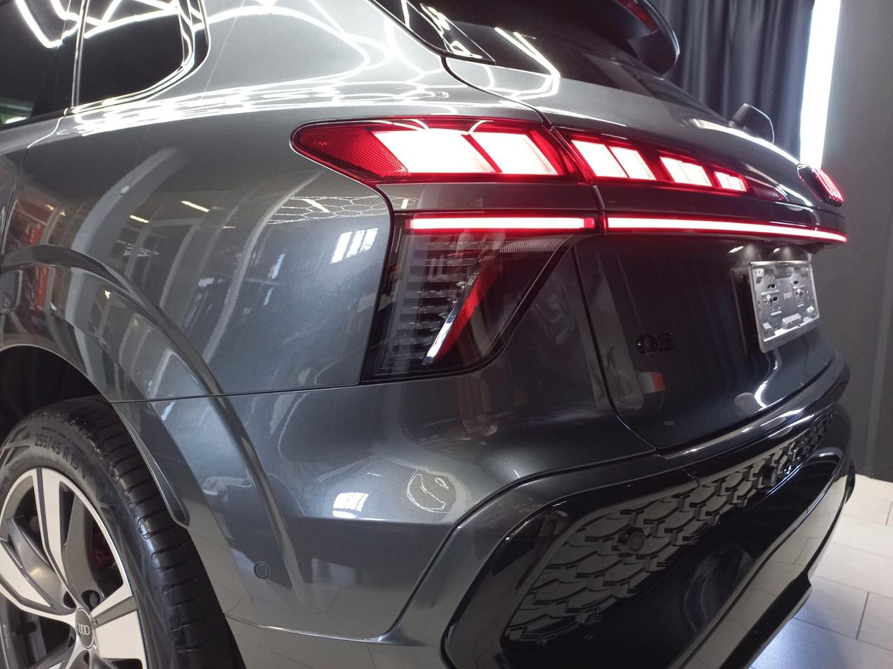 Audi Q3 TFSI 110 kW mHEV S tronic Line edition
