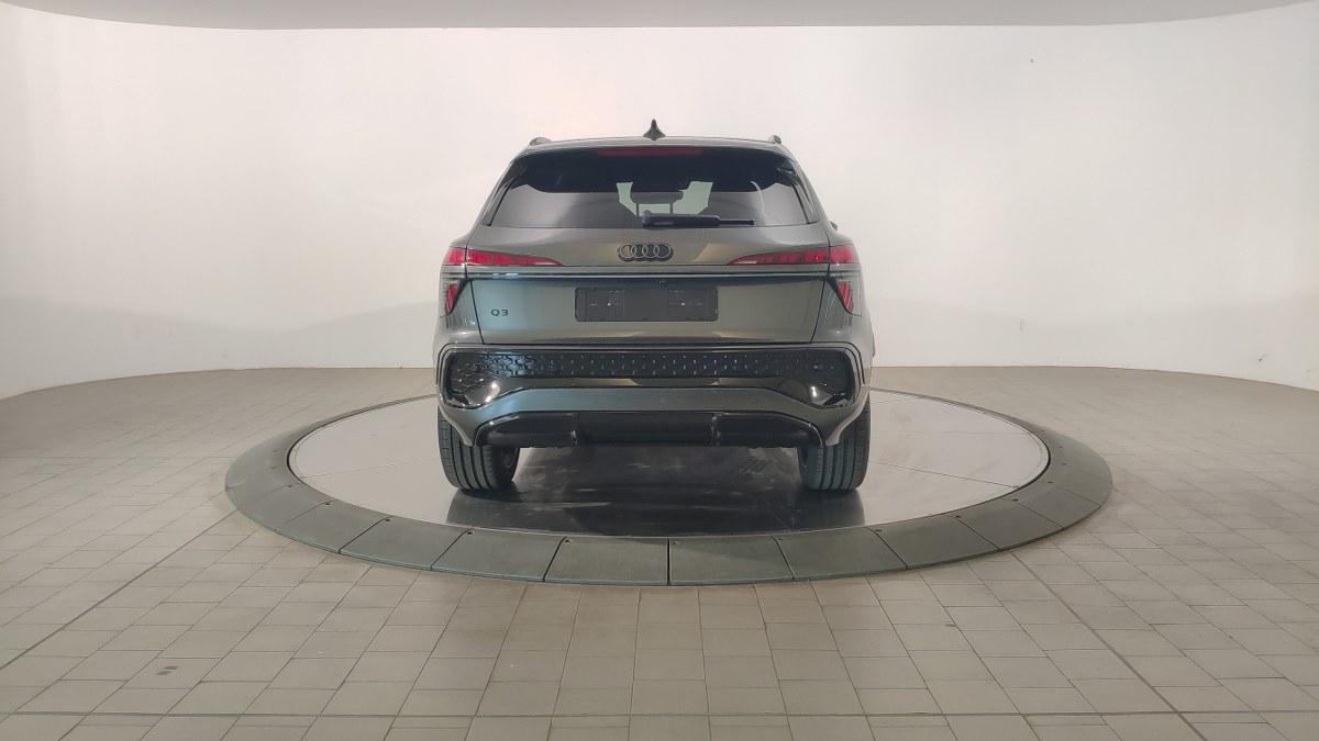 AUDI Q3 Tfsi 110 Kw Mhev S Tronic S Line Edition
