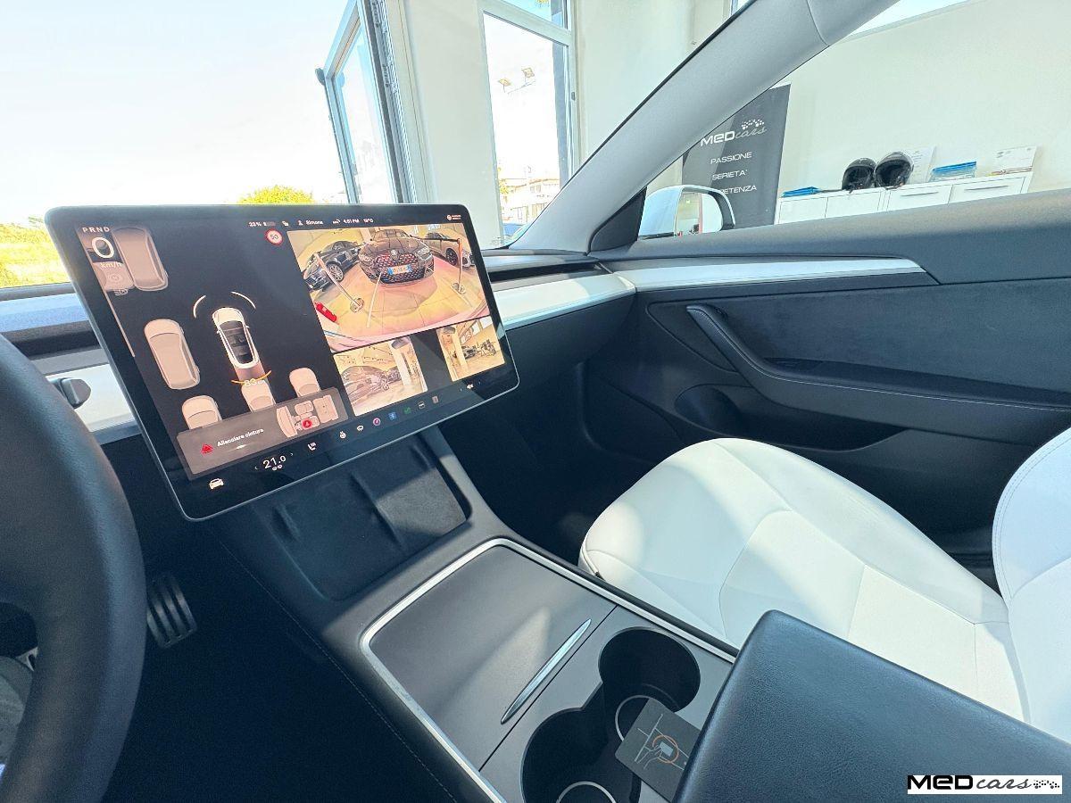 TESLA - Model 3 - Long Range Performance AWD